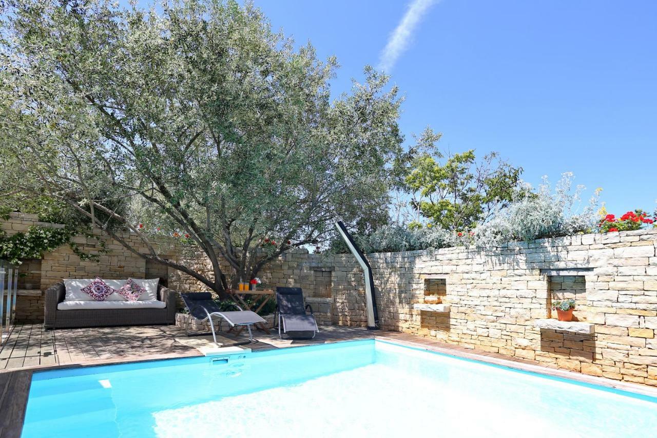 Villa Olive'S Hug à Poljana  Extérieur photo